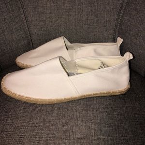 H&M Men’s White Espadrilles Size 9